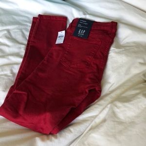 red skinny jeans from GAP never worn with tags